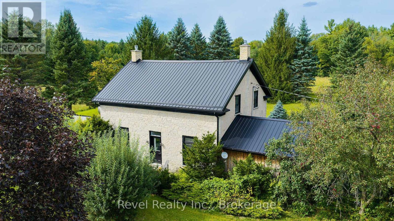 423259 Rocky Saugeen Road, West Grey, Ontario  N0G 1R0 - Photo 35 - X13769042