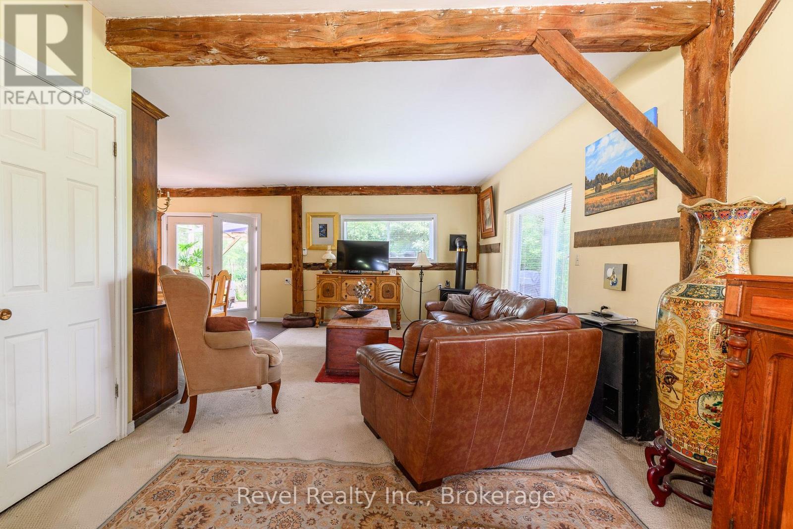 423259 Rocky Saugeen Road, West Grey, Ontario  N0G 1R0 - Photo 8 - X13769042
