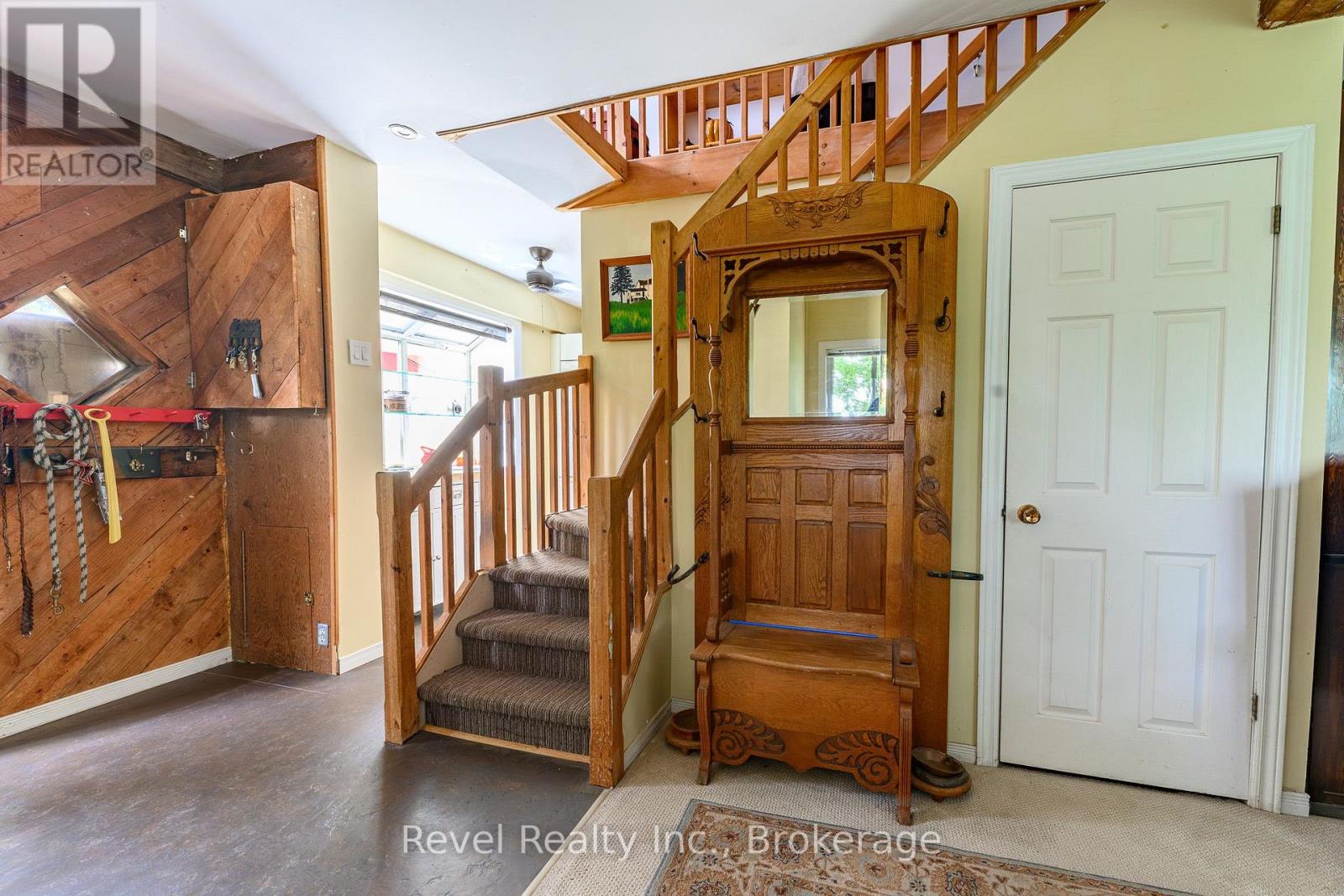 423259 Rocky Saugeen Road, West Grey, Ontario  N0G 1R0 - Photo 9 - X13769042
