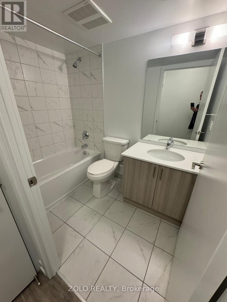 2106 - 1435 Celebration Drive, Pickering, Ontario  L1W 0C4 - Photo 4 - E13764530