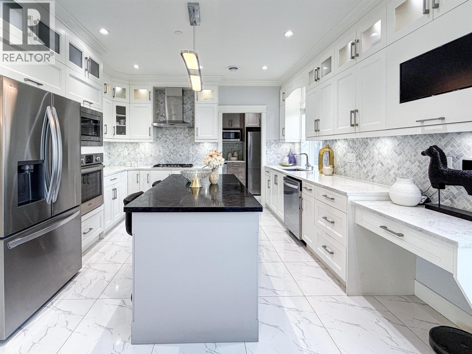 5626 Elizabeth Street, Vancouver, British Columbia  V5Y 3J9 - Photo 4 - R3163999