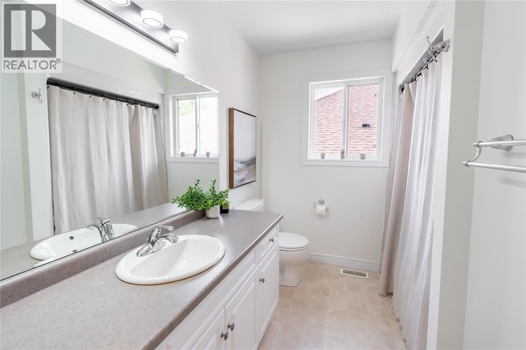 214 Omaha Drive, St Clair, Ontario  N0N 1G0 - Photo 14 - 26020579