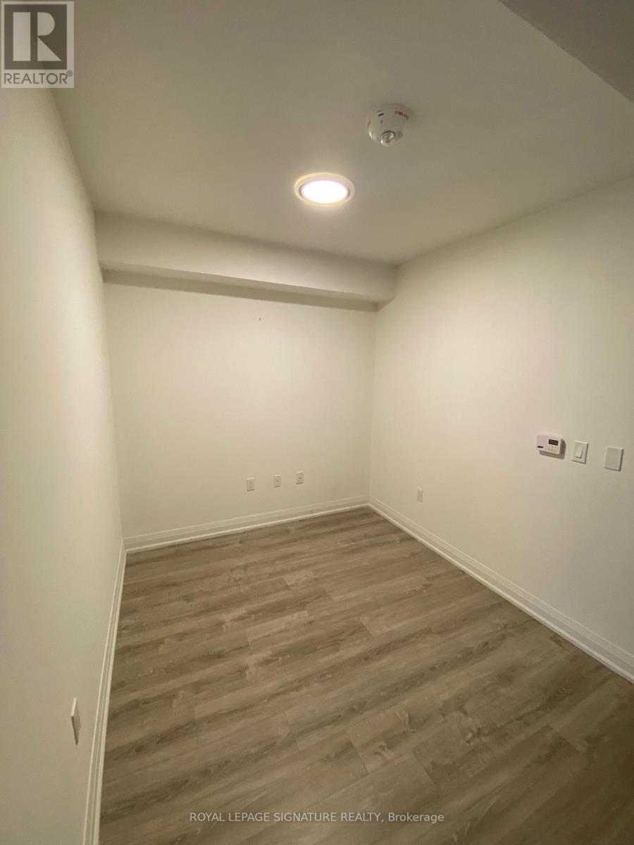 104 - 30 Gibbs Road, Toronto, Ontario  M9B 0E4 - Photo 4 - W13769048