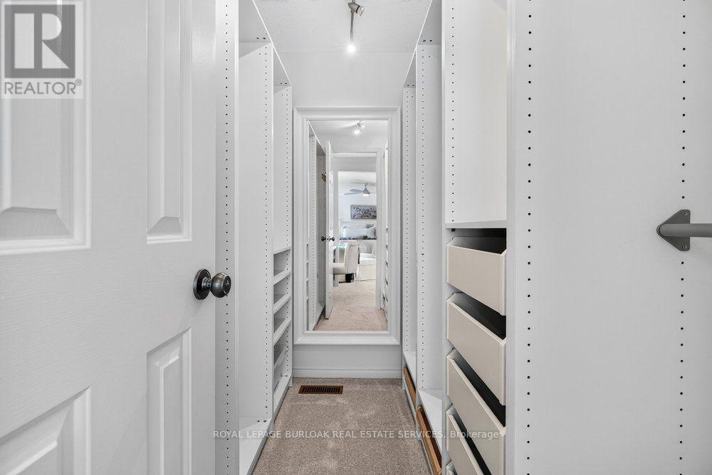 3205 Tania Crescent, Burlington, Ontario  L7M 3M7 - Photo 28 - W13769152