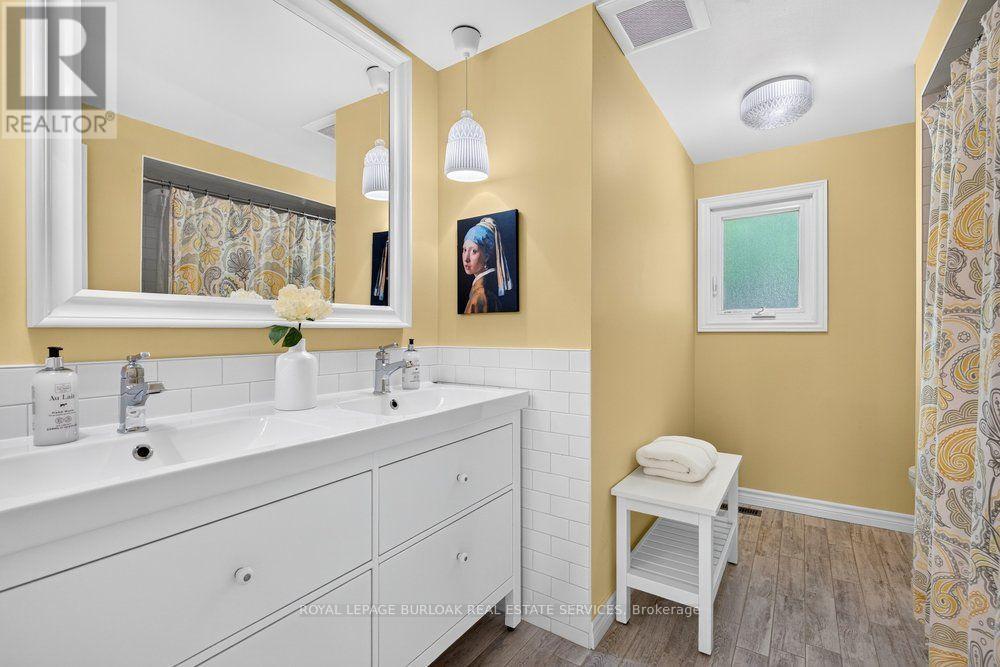 3205 Tania Crescent, Burlington, Ontario  L7M 3M7 - Photo 33 - W13769152