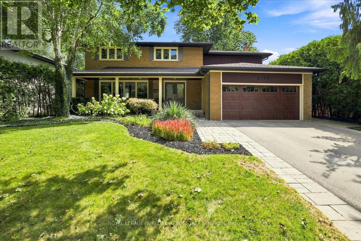 4430 Hawthorne Drive, Burlington, Ontario  L7L 1G5 - Photo 2 - W13769160
