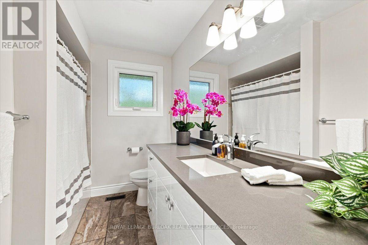 4430 Hawthorne Drive, Burlington, Ontario  L7L 1G5 - Photo 32 - W13769160