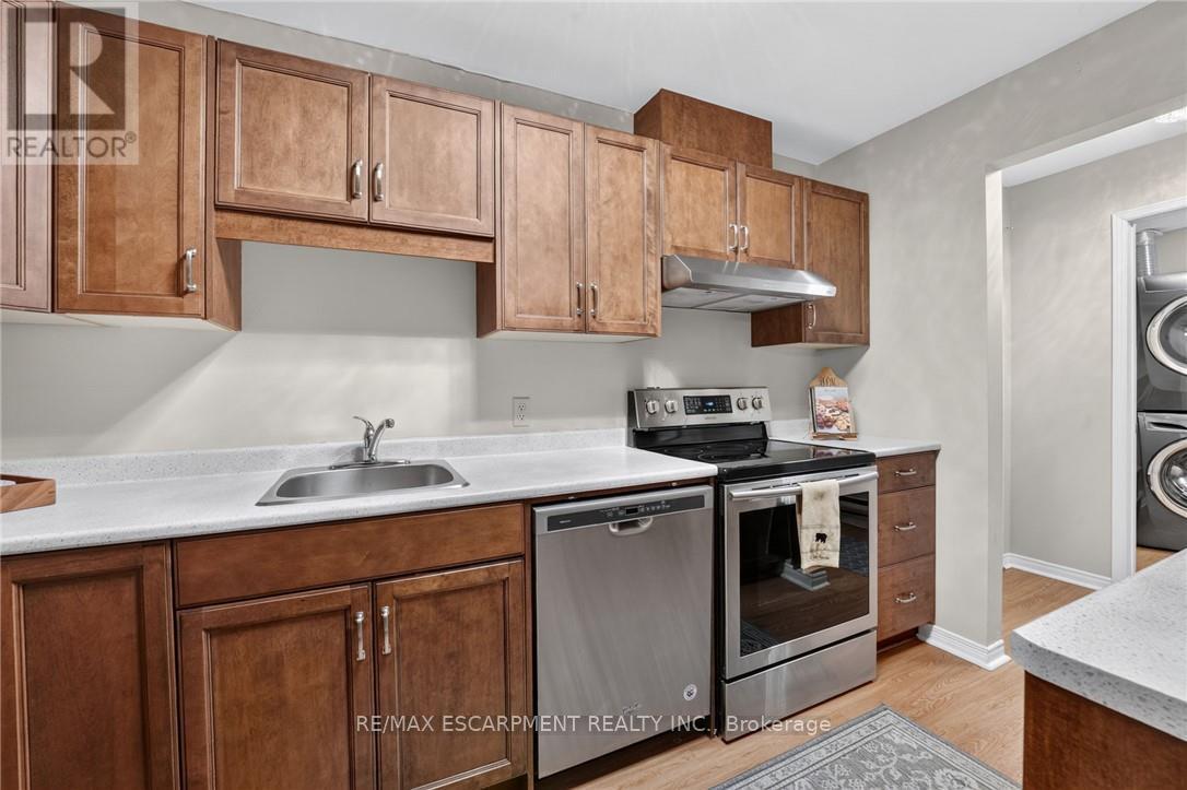 301 - 5 Niagara Street, Grimsby, Ontario  L3M 5A3 - Photo 10 - X13768954