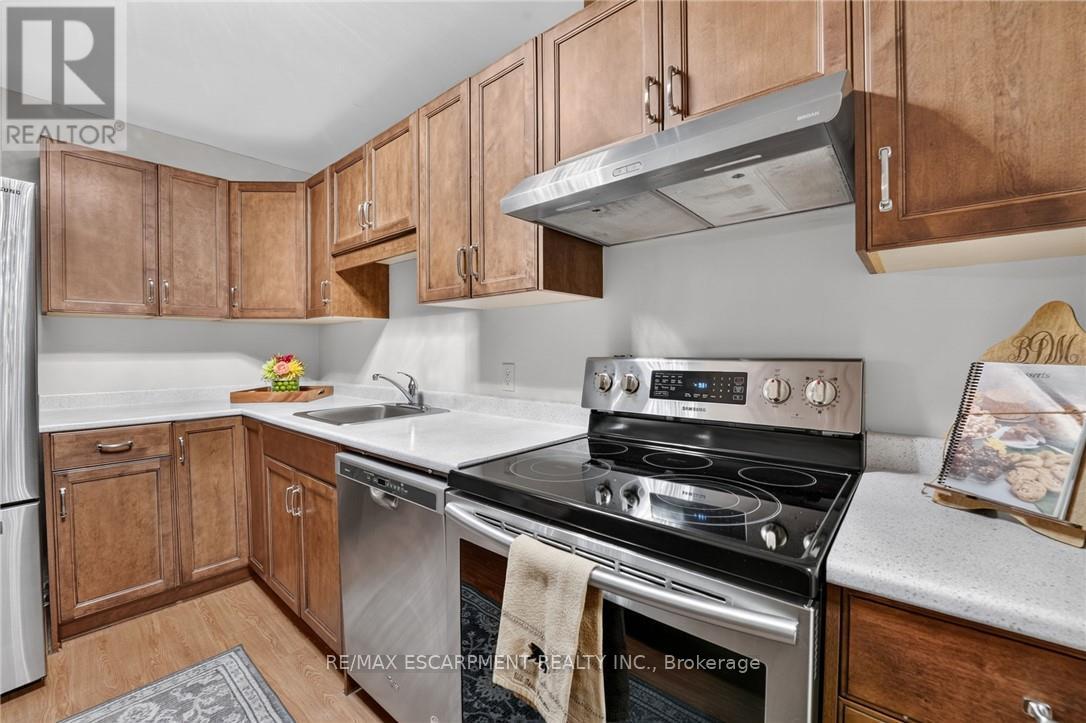 301 - 5 Niagara Street, Grimsby, Ontario  L3M 5A3 - Photo 7 - X13768954