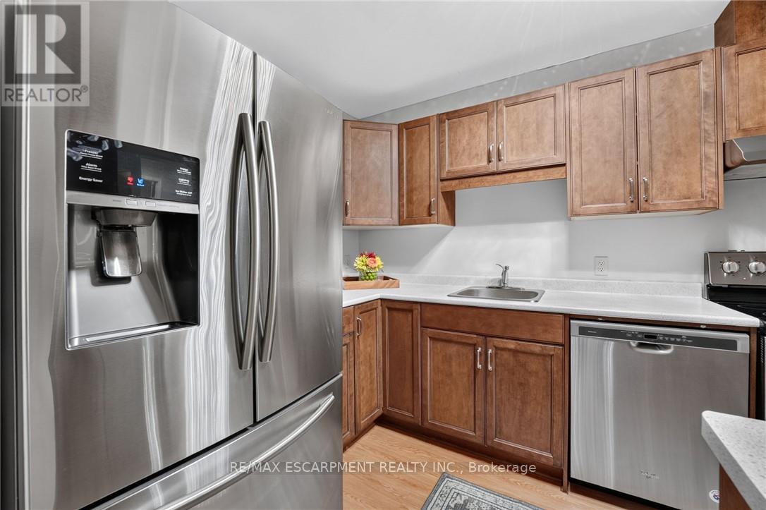 301 - 5 Niagara Street, Grimsby, Ontario  L3M 5A3 - Photo 8 - X13768954