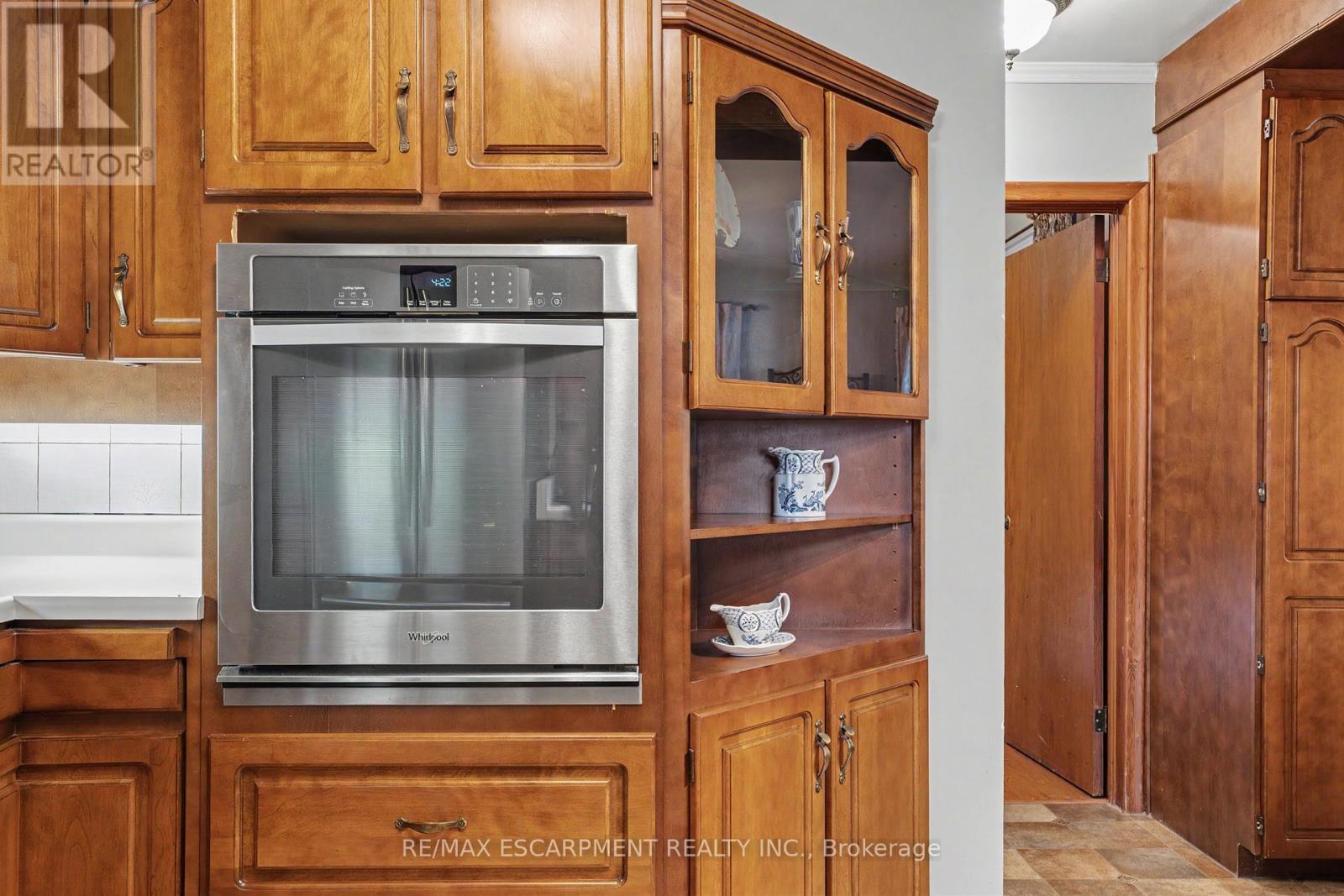 11 Miller Drive, Hamilton, Ontario  L9G 2H9 - Photo 12 - X13769176