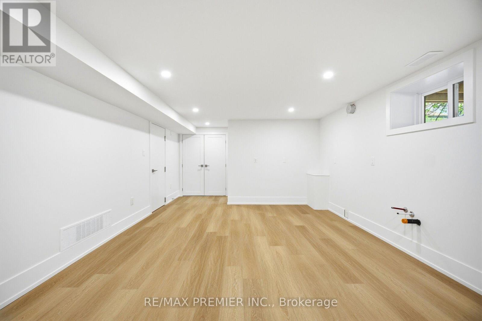 Lower Level 1 - 62 Flamborough Drive, Toronto, Ontario  M6M 2R6 - Photo 9 - W13769062