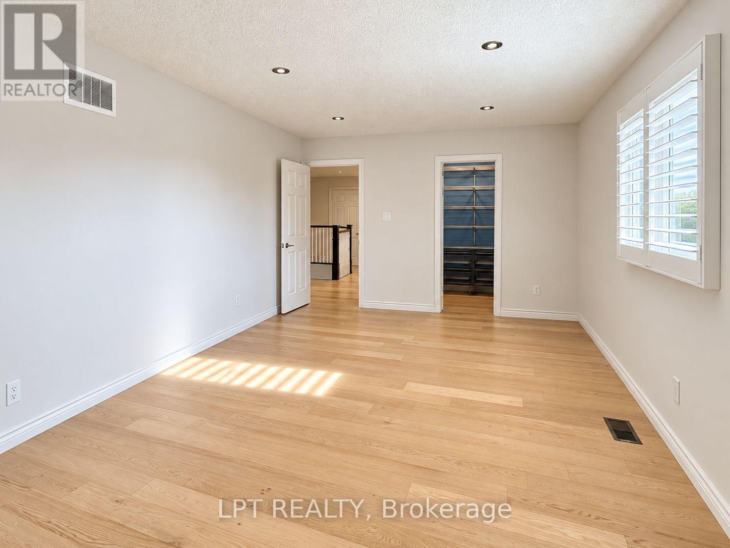 37 Laser Court, Richmond Hill, Ontario  L4B 1S1 - Photo 20 - N13704268