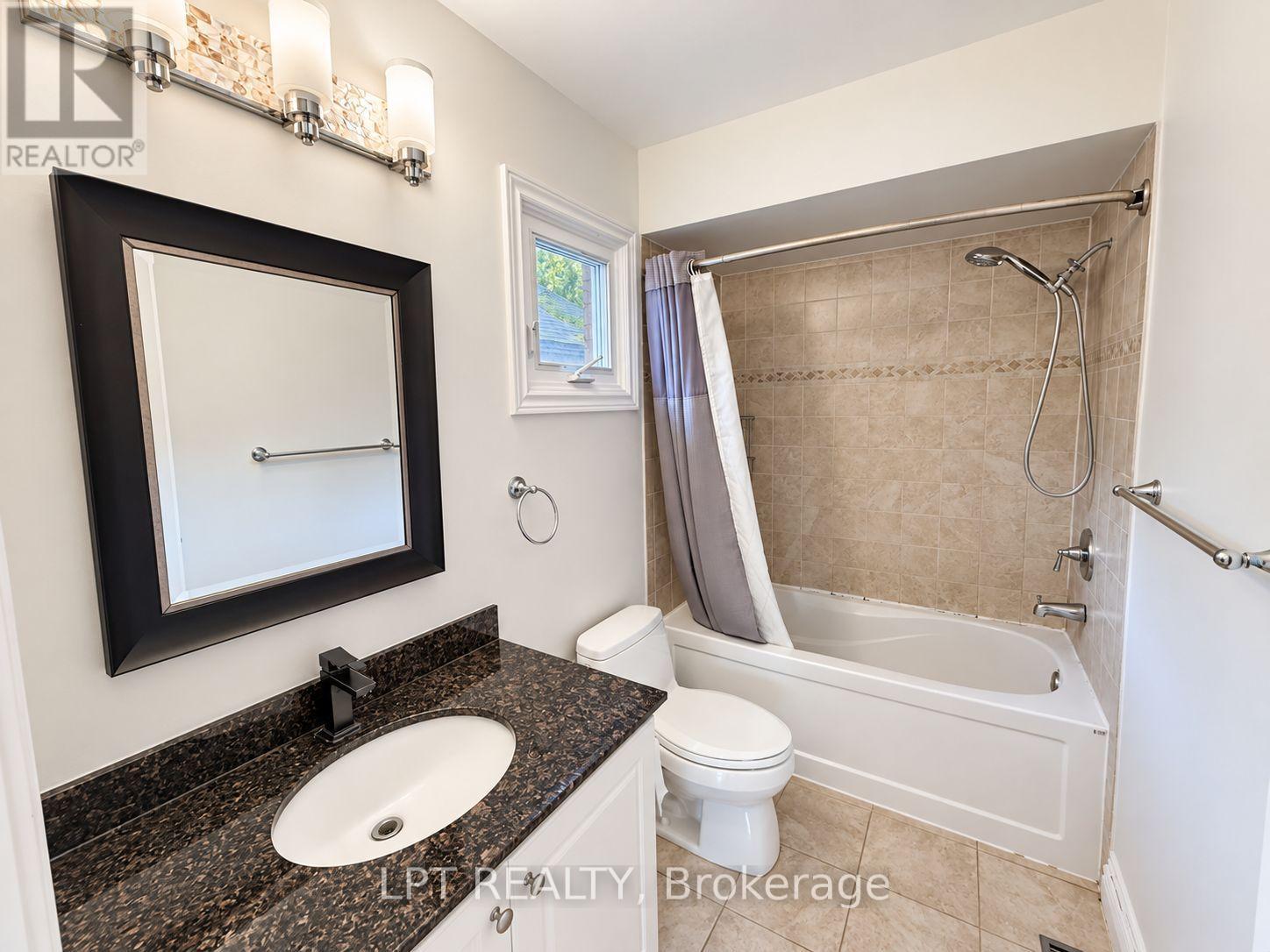 37 Laser Court, Richmond Hill, Ontario  L4B 1S1 - Photo 28 - N13704268