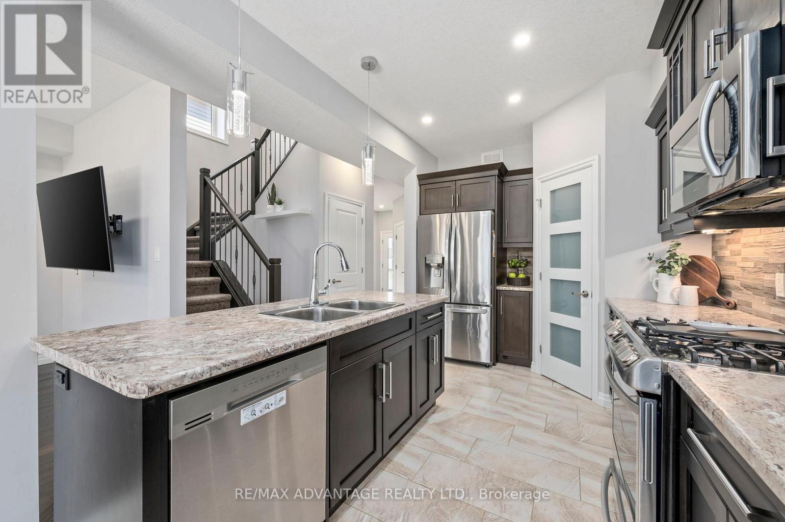 587 Freeport Street, London North (North E), Ontario  N6G 5B1 - Photo 4 - X13769254