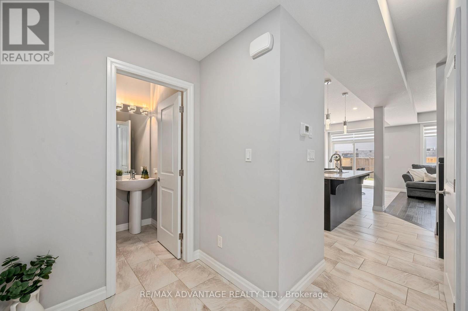 587 Freeport Street, London North (North E), Ontario  N6G 5B1 - Photo 6 - X13769254