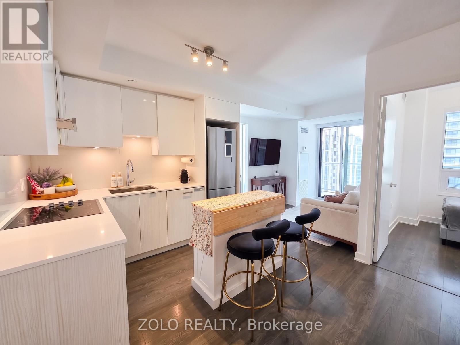 1912 - 195 Redpath Avenue, Toronto, Ontario  M4P 0E4 - Photo 6 - C13769272