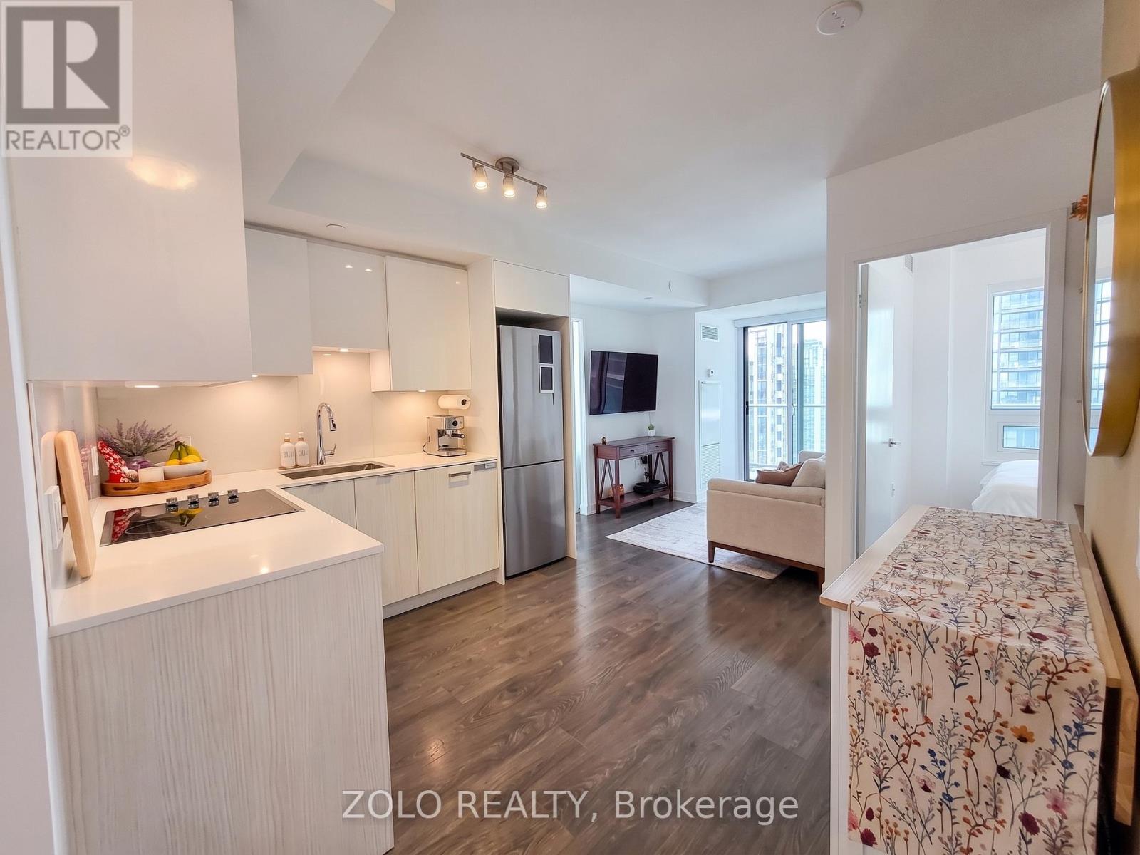 1912 - 195 Redpath Avenue, Toronto, Ontario  M4P 0E4 - Photo 7 - C13769272