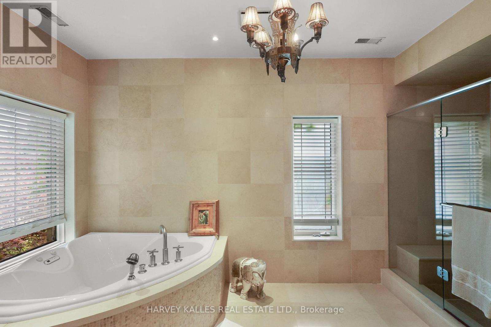 83 Hillmount Avenue, Toronto, Ontario  M6B 1X5 - Photo 29 - C13769296