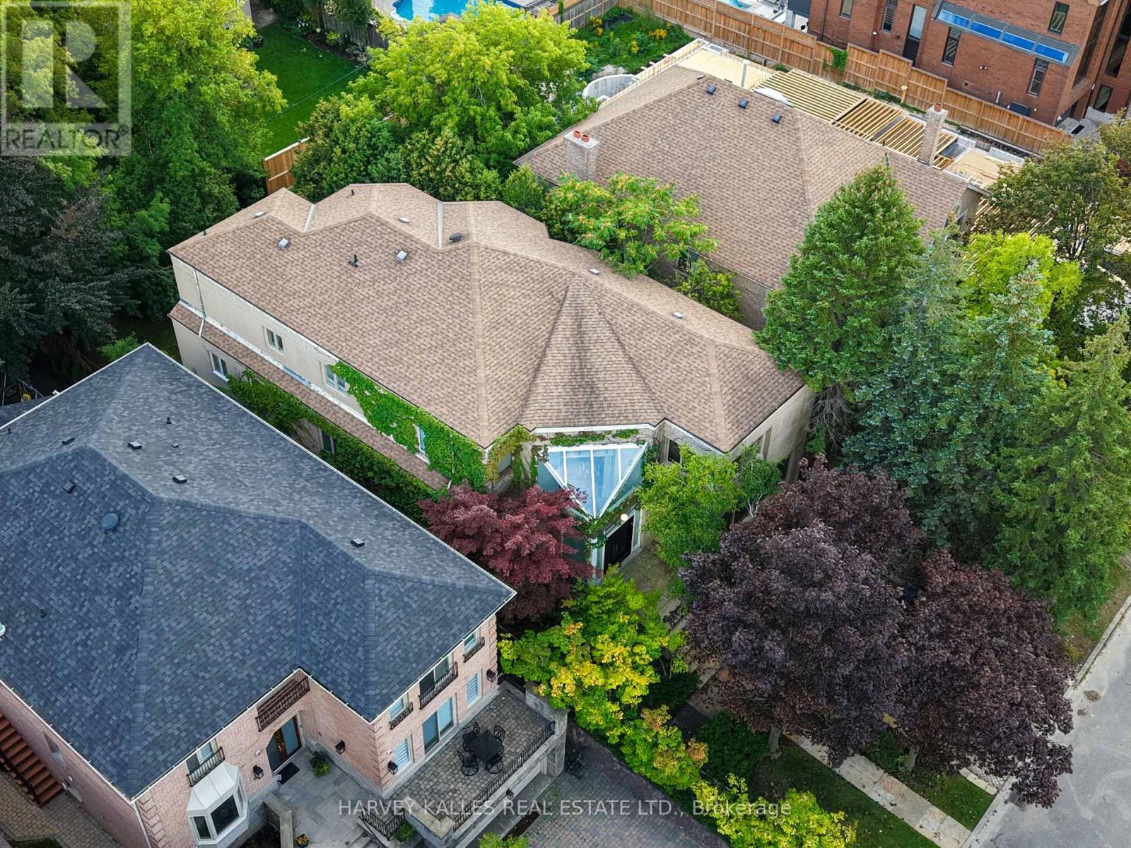 83 Hillmount Avenue, Toronto, Ontario  M6B 1X5 - Photo 49 - C13769296