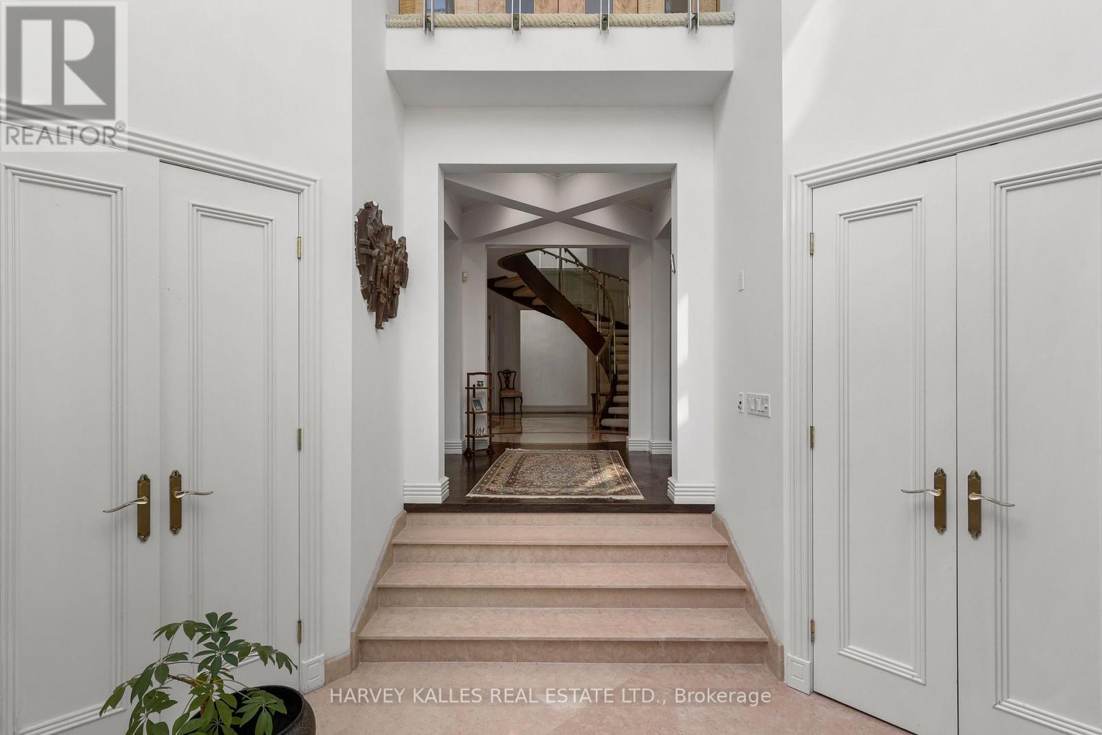 83 Hillmount Avenue, Toronto, Ontario  M6B 1X5 - Photo 7 - C13769296