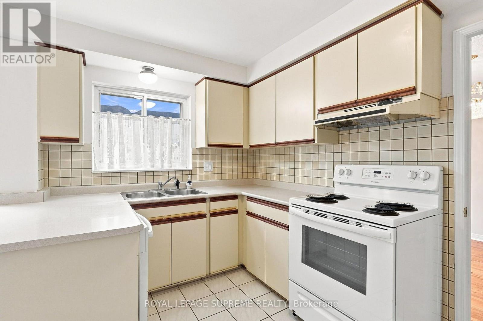 129 Briarscross Boulevard, Toronto, Ontario  M1S 3K6 - Photo 11 - E13769312