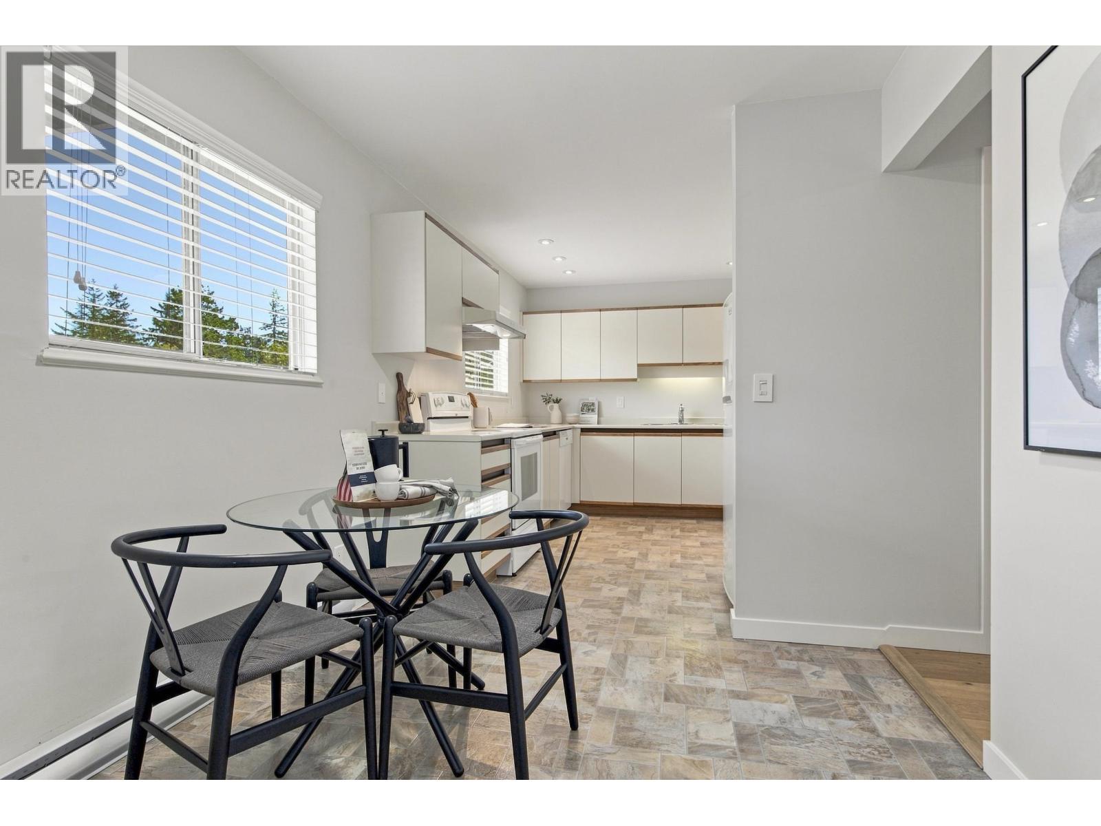 836 Roche Point Drive, North Vancouver, British Columbia  V7H 2T9 - Photo 10 - R3164049