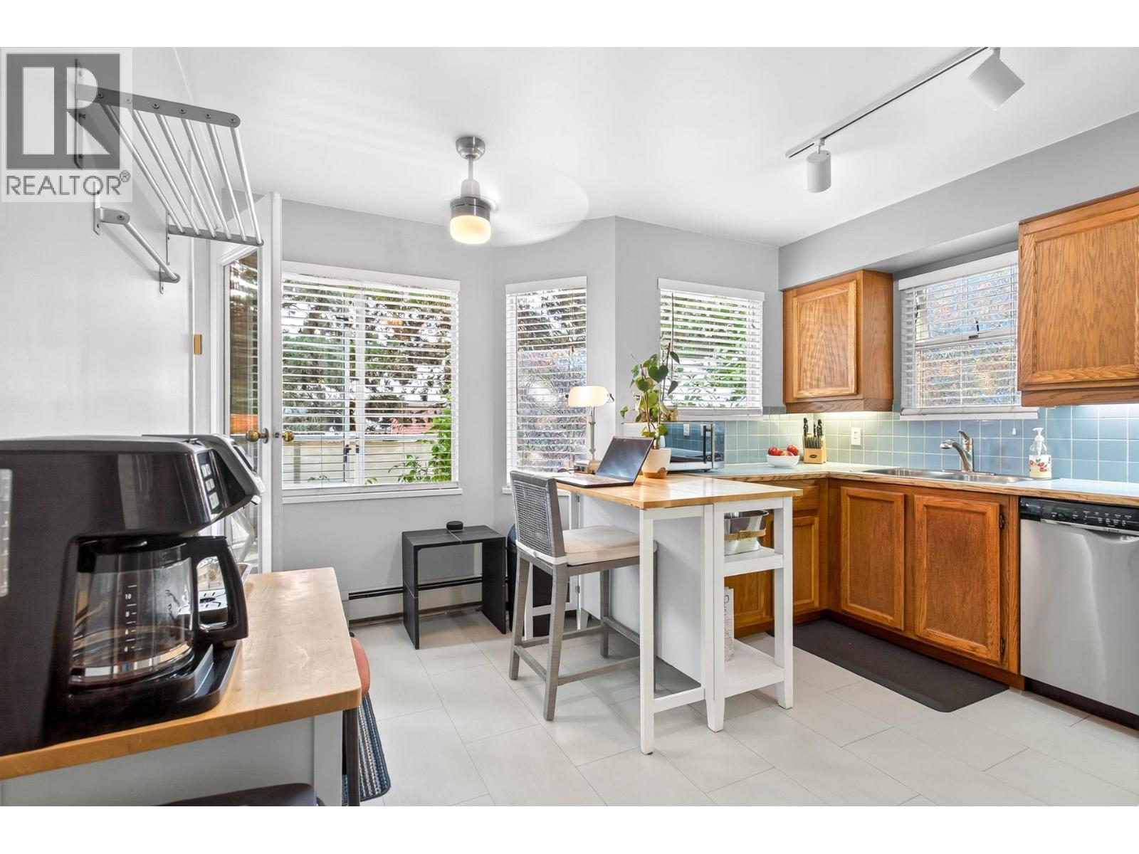 317 12 K De K Court, New Westminster, British Columbia  V3M 6C5 - Photo 11 - R3164075