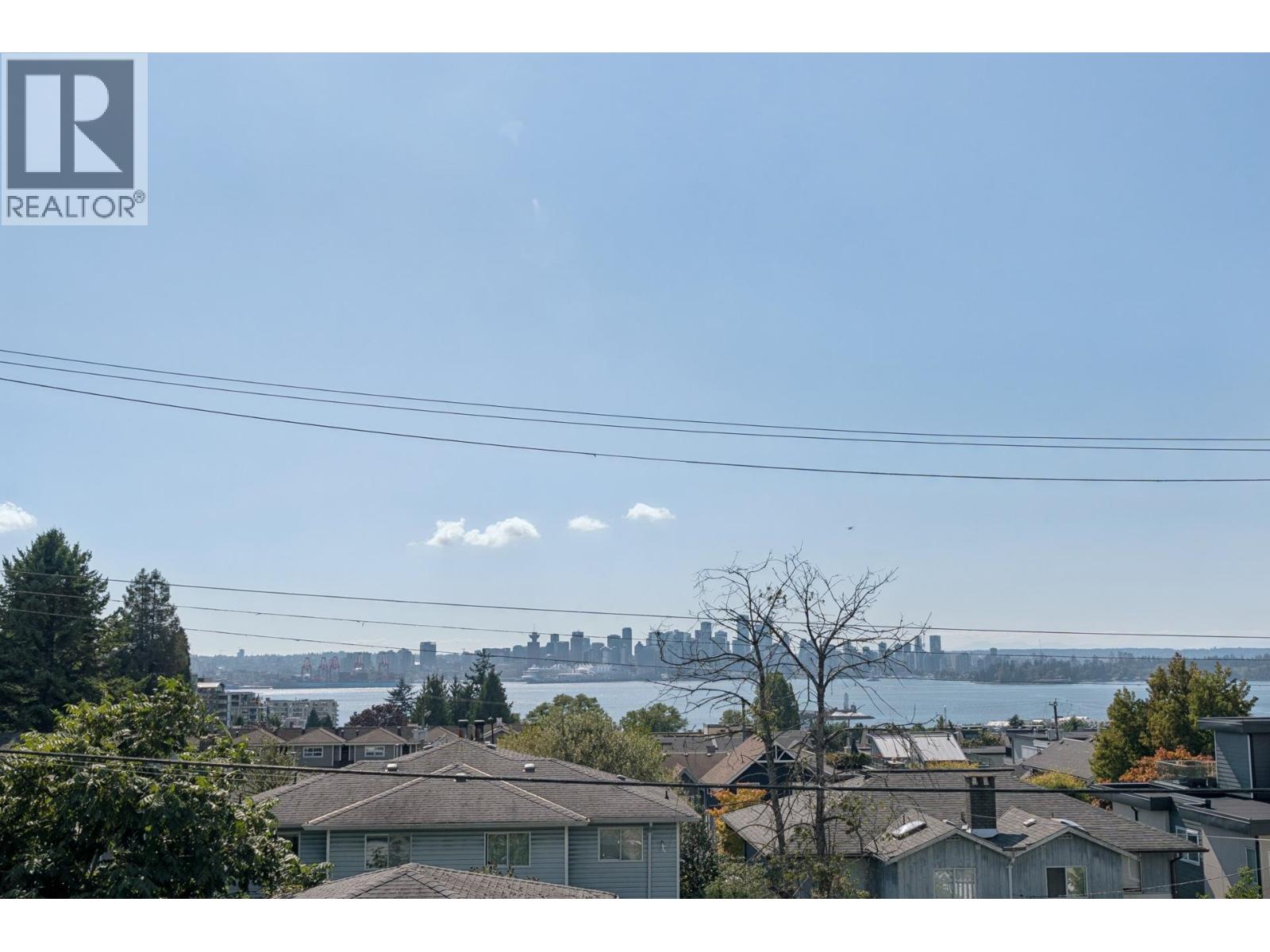 2 221 W 6th Street, North Vancouver, British Columbia  V7M 1K7 - Photo 11 - R3164084