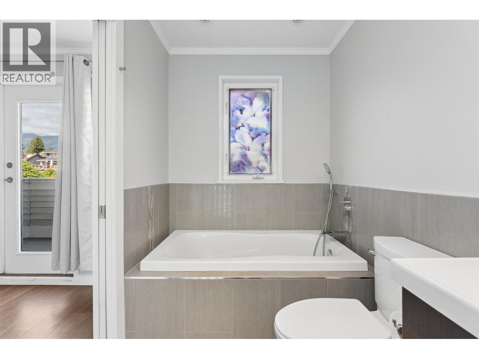 2 221 W 6th Street, North Vancouver, British Columbia  V7M 1K7 - Photo 30 - R3164084