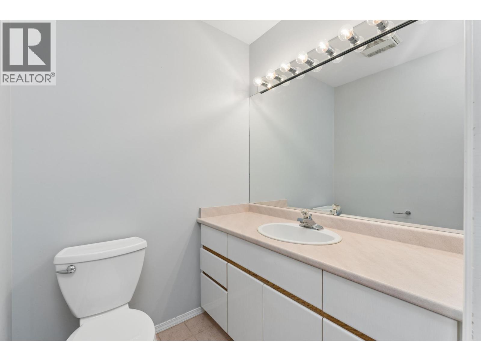 2 221 W 6th Street, North Vancouver, British Columbia  V7M 1K7 - Photo 34 - R3164084