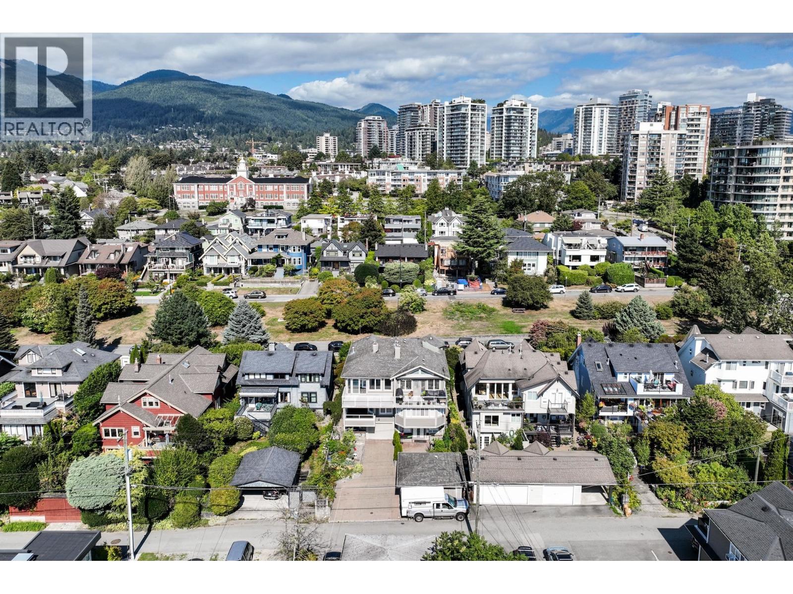 2 221 W 6th Street, North Vancouver, British Columbia  V7M 1K7 - Photo 39 - R3164084