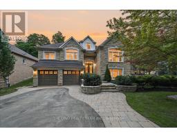 109 WILLIS DRIVE, Aurora, Ontario