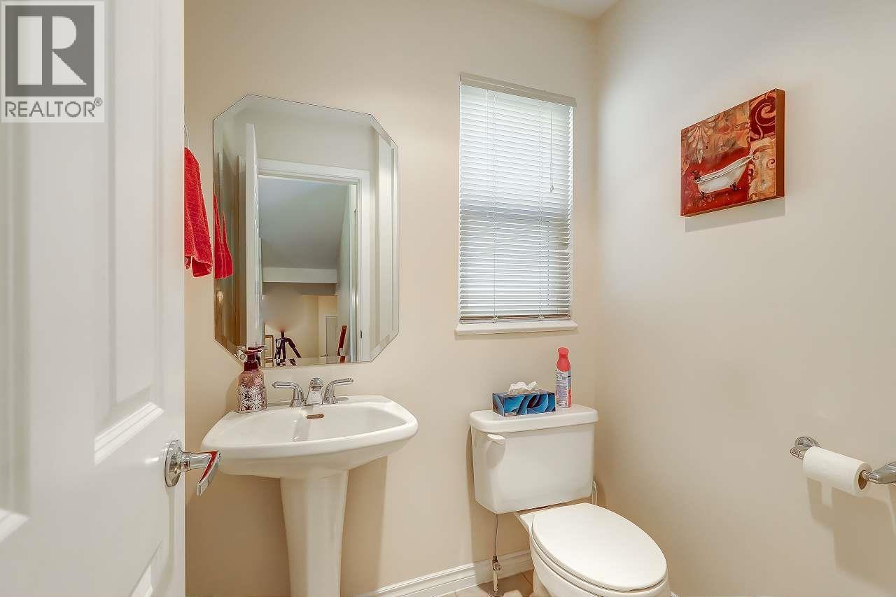 14 1108 Riverside Close, Port Coquitlam, British Columbia  V3B 8C2 - Photo 2 - R3162820
