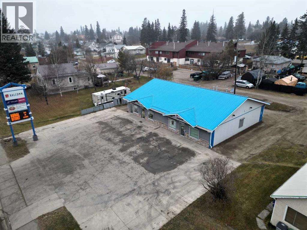 4618-4622 4 Avenue, Edson, Alberta  T7E 1C7 - Photo 1 - A2282120