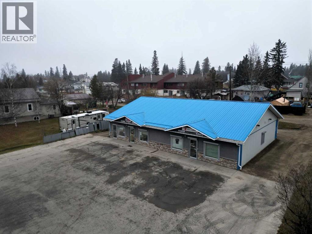 4618-4622 4 Avenue, Edson, Alberta  T7E 1C7 - Photo 2 - A2282120