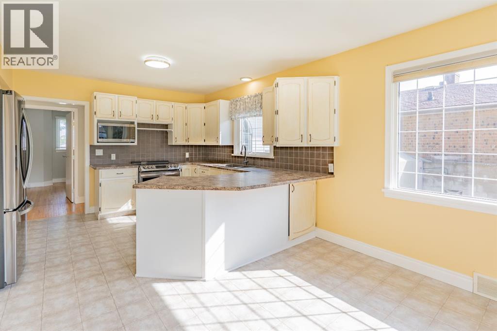 266 Prospect Drive SW, Medicine Hat, Alberta  T1A 4B6 - Photo 7 - A2343538