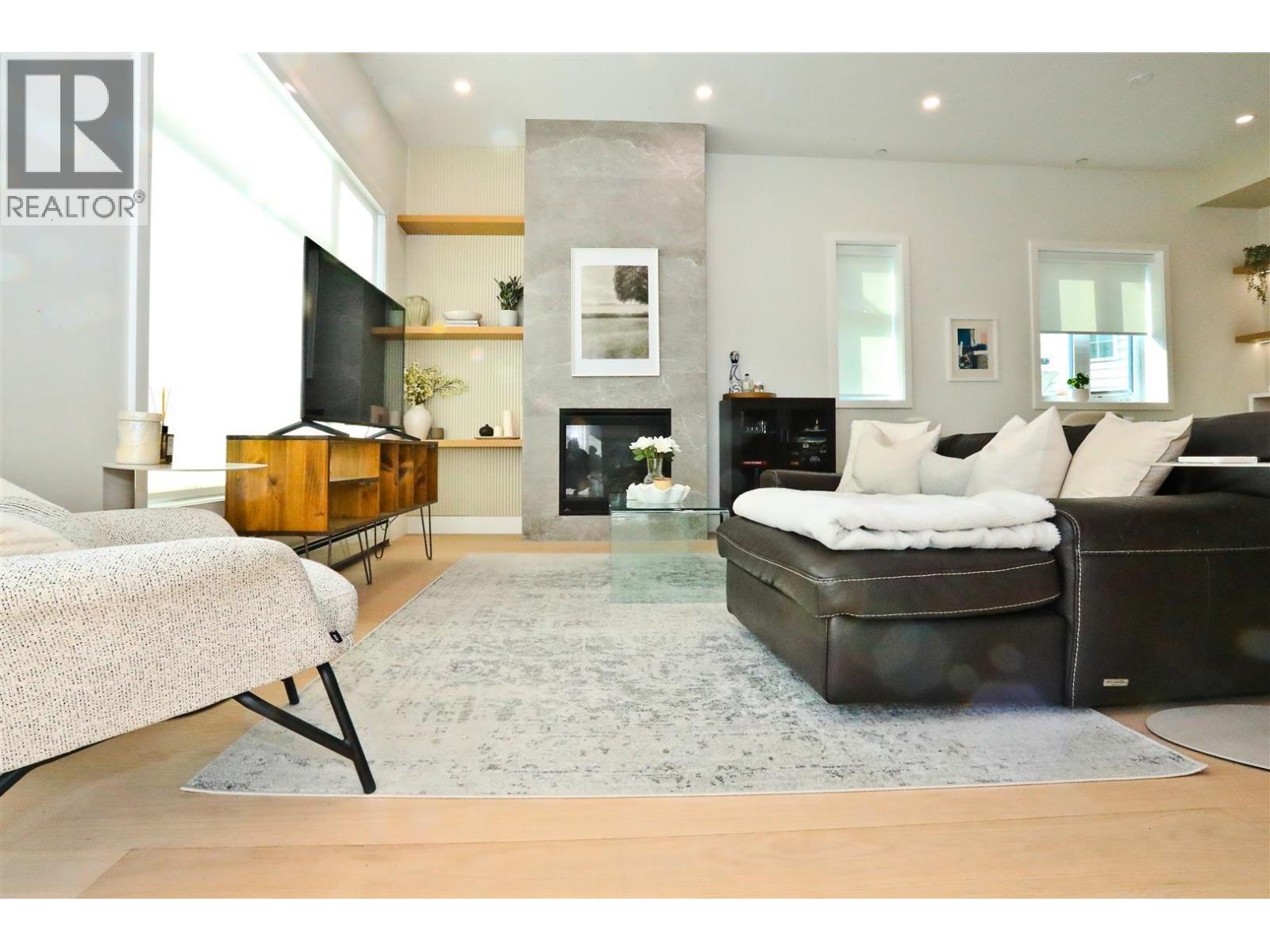 4015 Victoria Drive, Vancouver, British Columbia V5N 4M9 - Photo 3 - R3162800