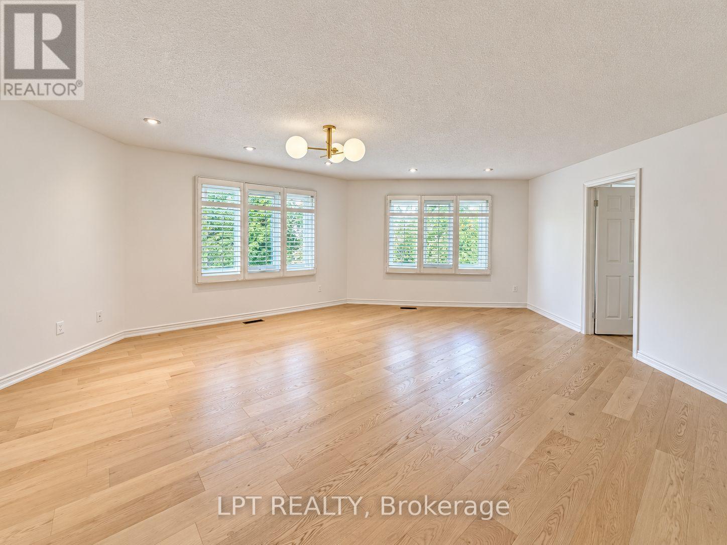 37 Laser Court, Richmond Hill, Ontario L4B 1S1 - Photo 17 - N13704268