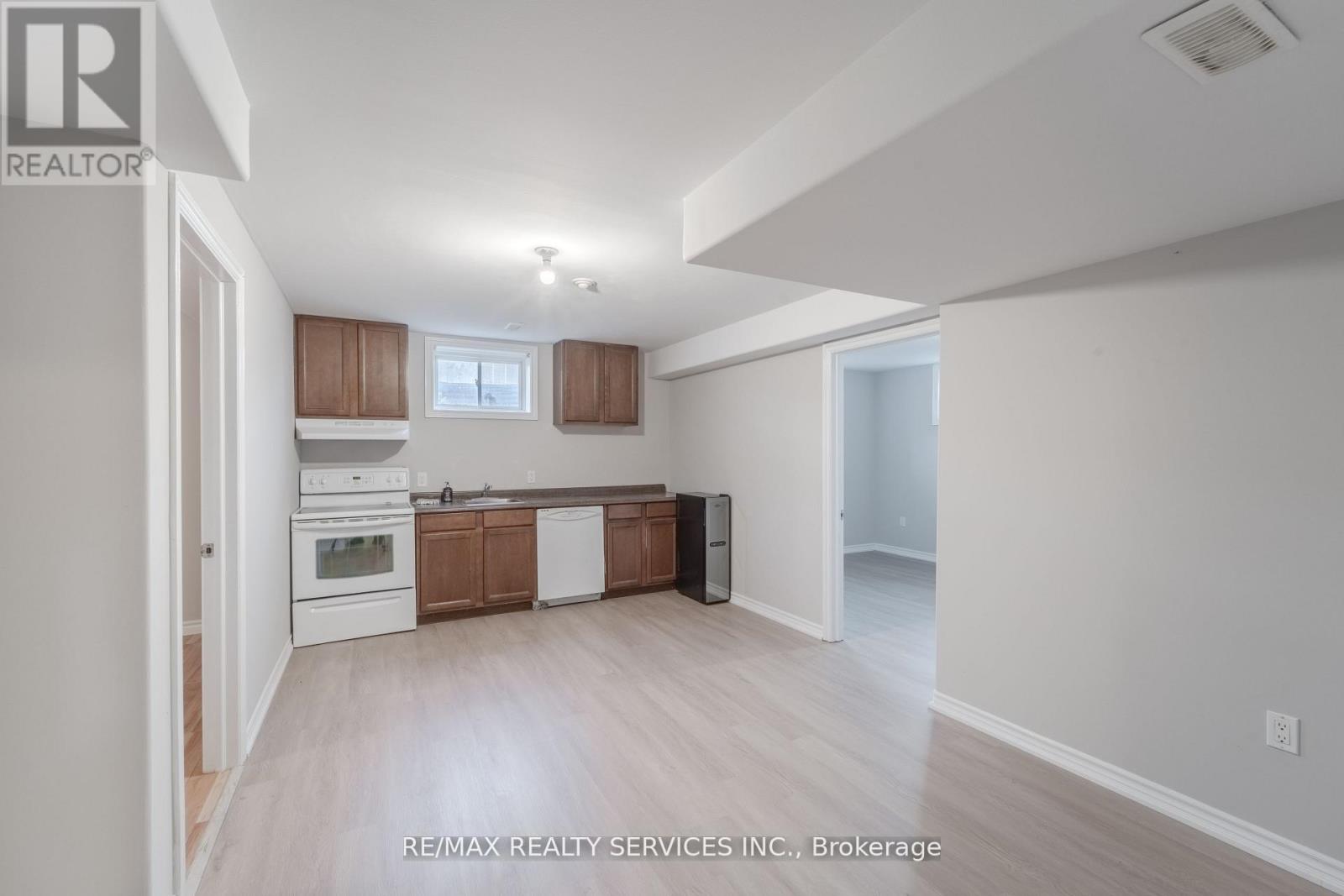 8006 Norton Street S, Niagara Falls, Ontario  L2G 6R9 - Photo 19 - X13769270