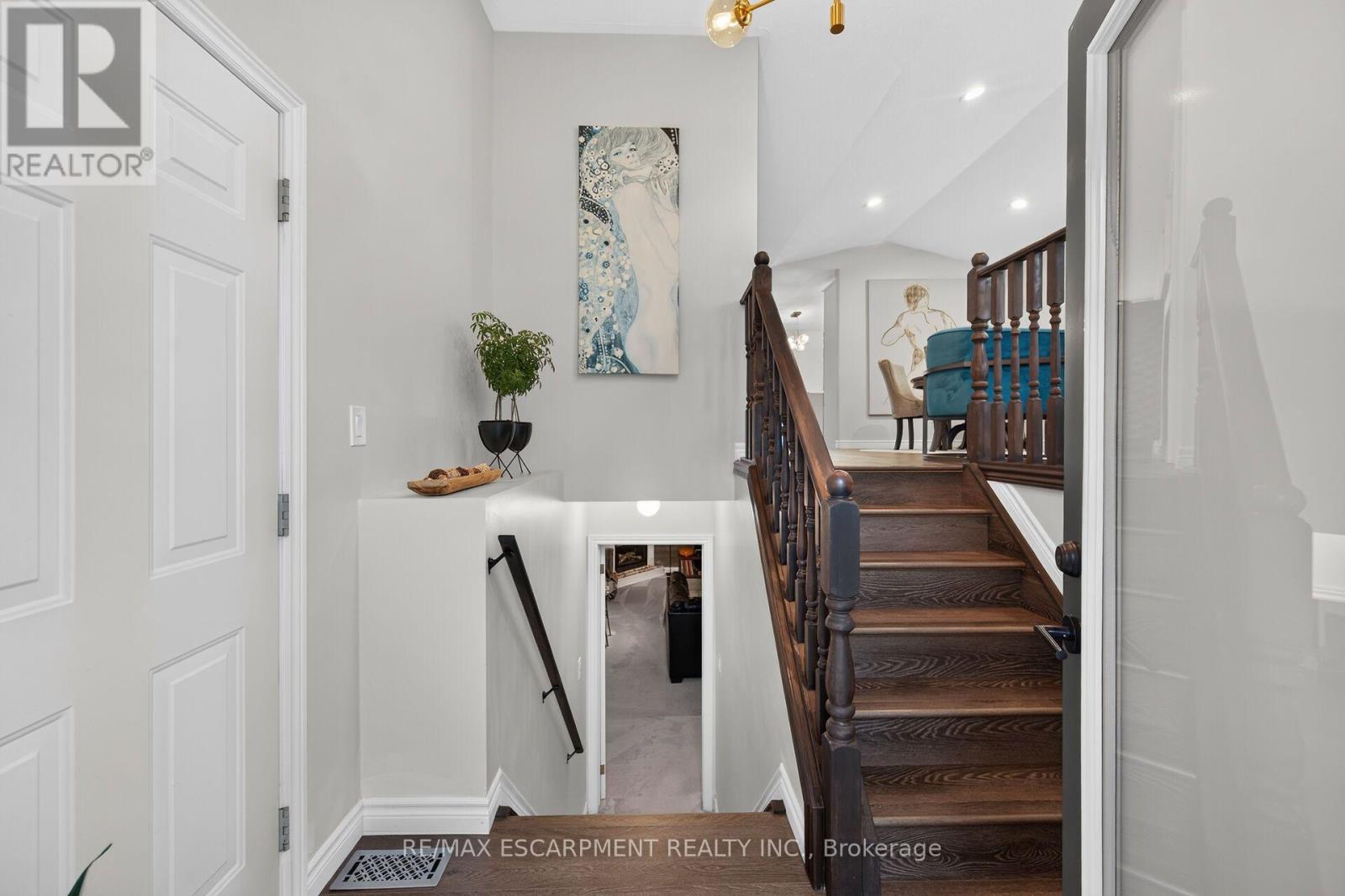 34 Brewster Way, Brantford, Ontario N3T 6N4 - Photo 4 - X13769310