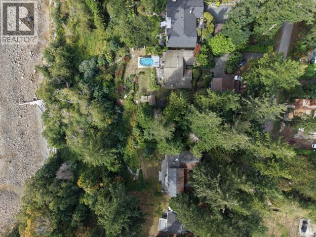 9091 Stager Road, Powell River, British Columbia  V8A 0H6 - Photo 3 - 20186