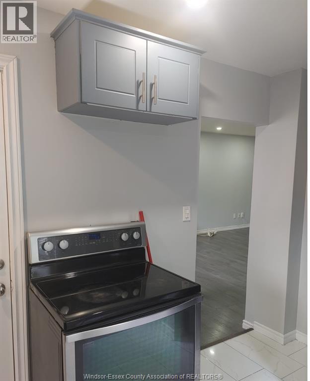 3268 Baby, Windsor, Ontario  N9C 1K8 - Photo 16 - 26022166