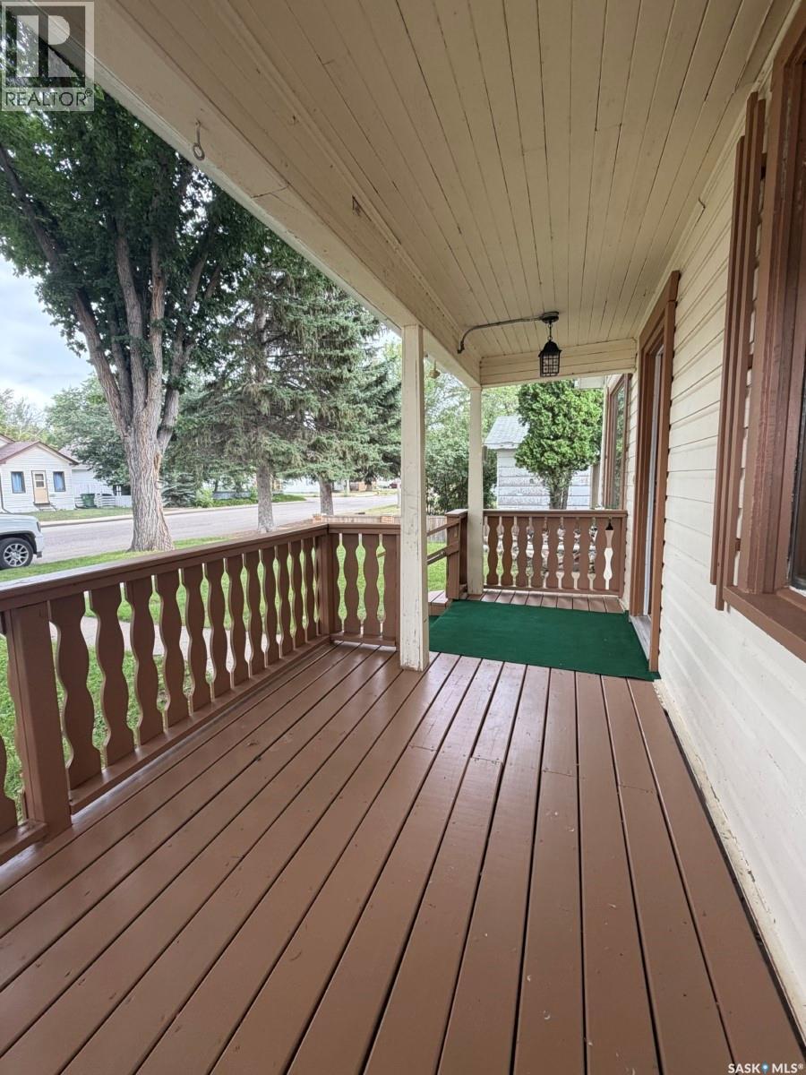 437 Grandview Street W, Moose Jaw, Saskatchewan  S6H 5L2 - Photo 2 - SK048158