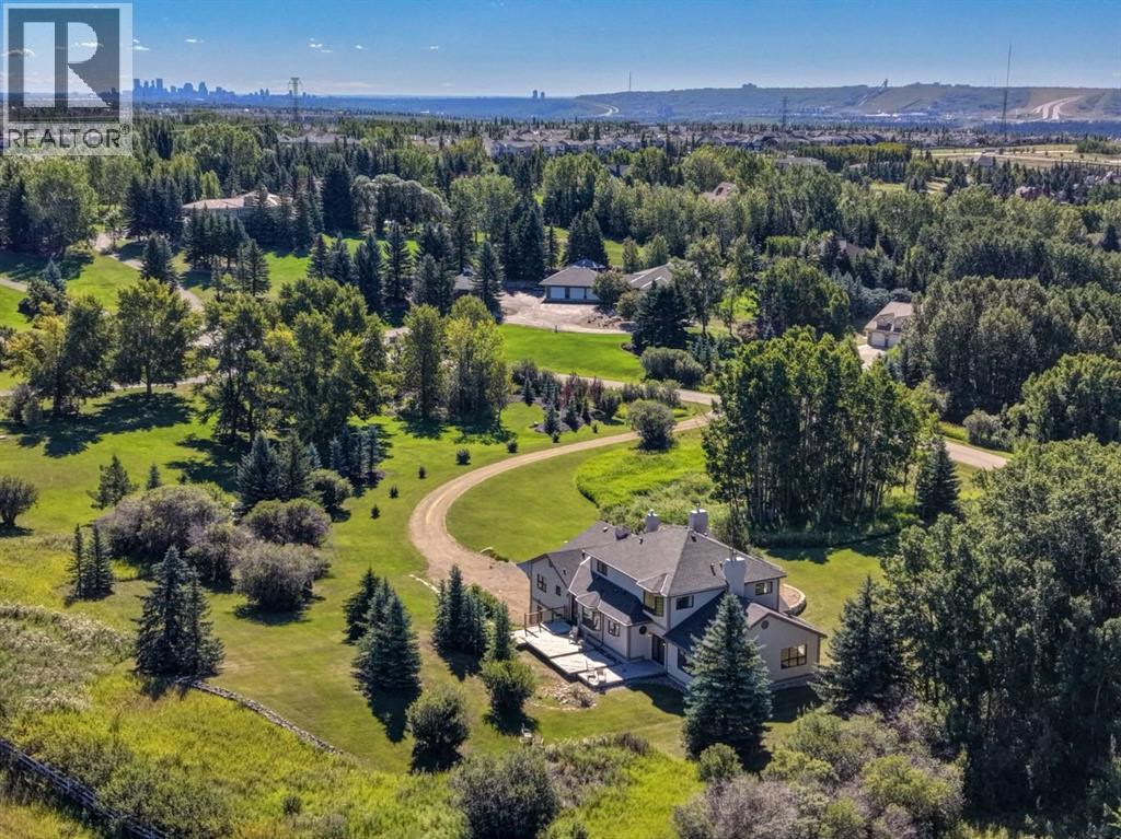 35 Blueridge Lane, Rural Rocky View County, Alberta  T3L 2N5 - Photo 3 - A2341844