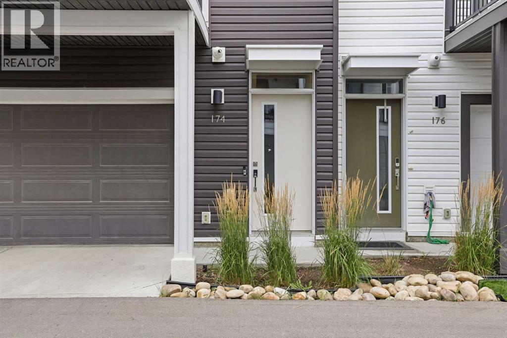 174 Walgrove Common Se, Calgary, Alberta  T2X 4C2 - Photo 2 - A2342098