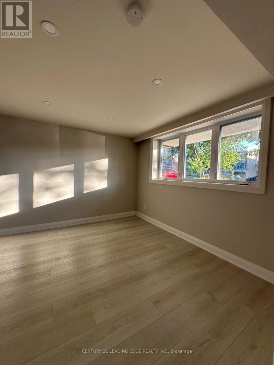 Lower Level - 246 Pannahill Road, Toronto (Bathurst Manor), Ontario  M3H 4N8 - Photo 5 - C13769416