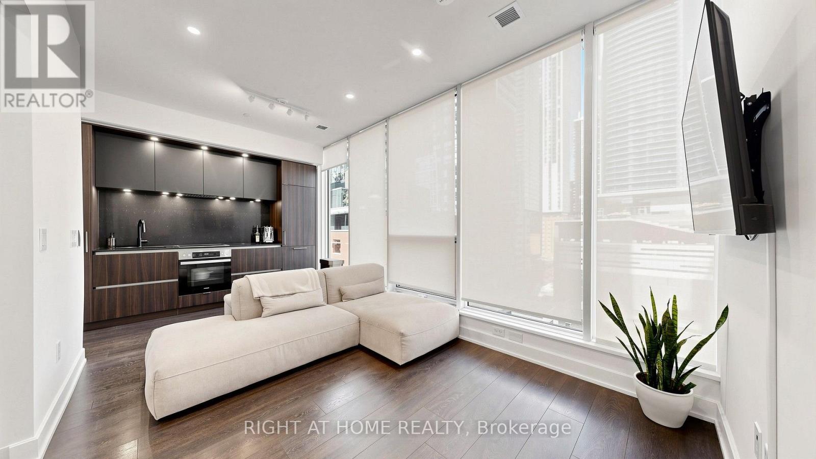 819 - 15 Mercer Street, Toronto, Ontario  M5V 1H2 - Photo 4 - C13769462