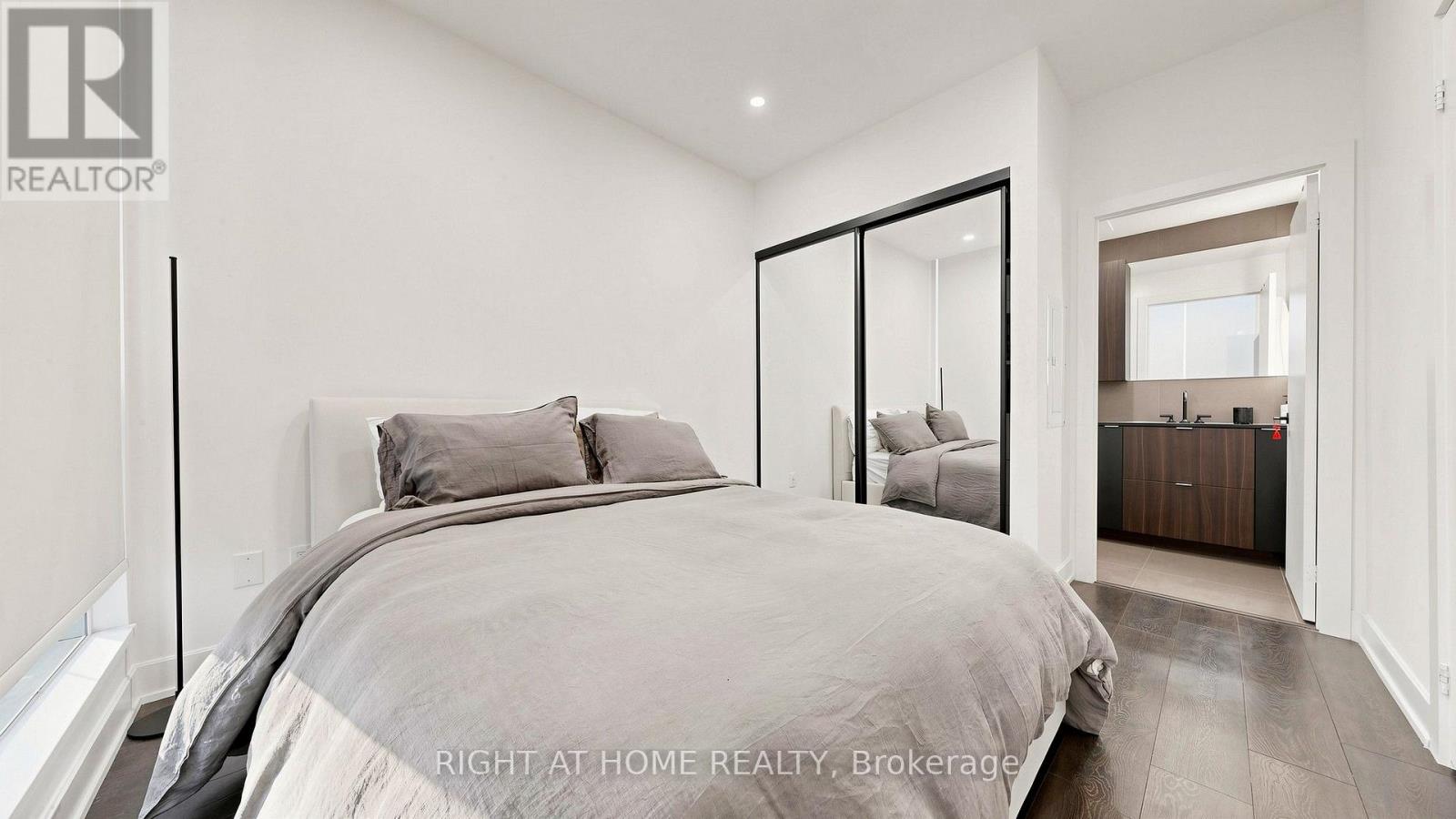 819 - 15 Mercer Street, Toronto, Ontario  M5V 1H2 - Photo 7 - C13769462