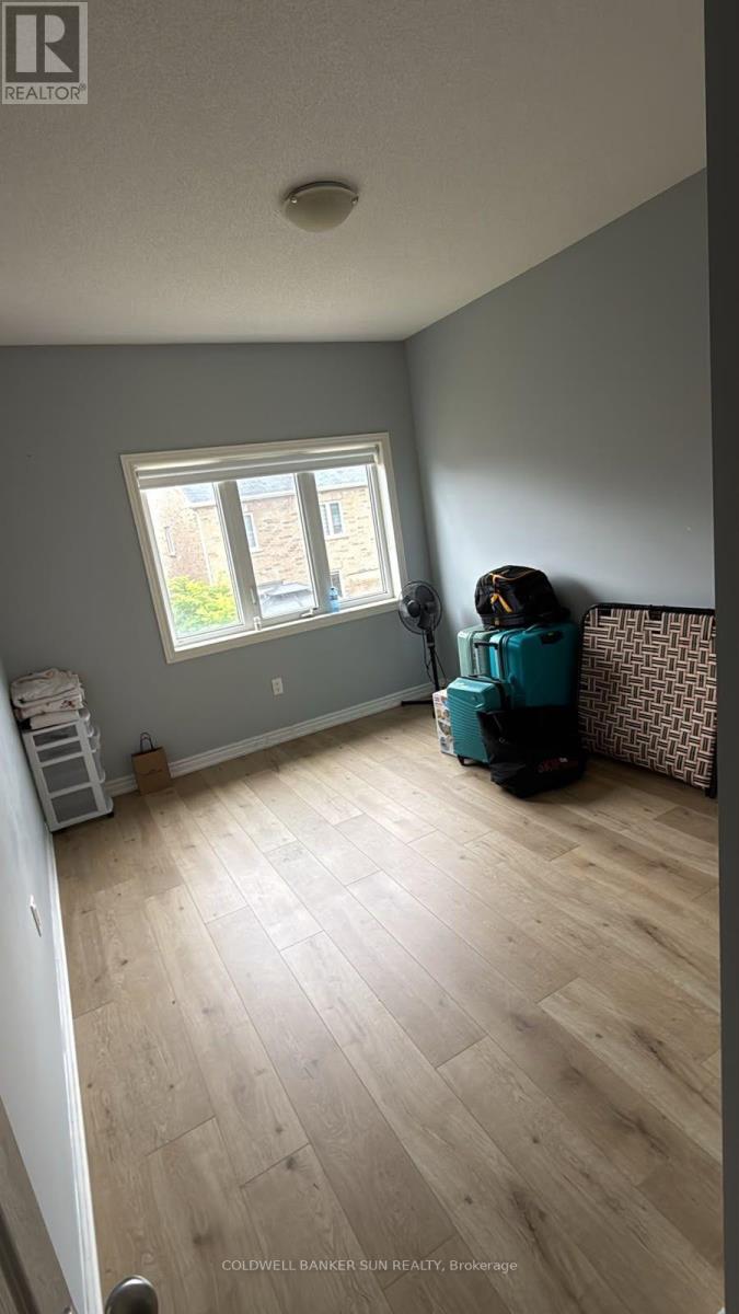 UPPER PORTION - 5 ZENIDA ROAD, Brampton, Ontario